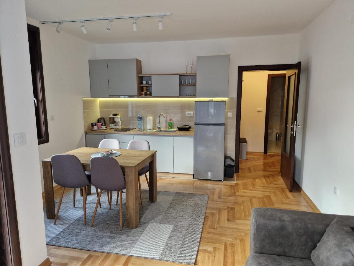 Mb Lux Apartment Vrnjačka Banja Exterior foto