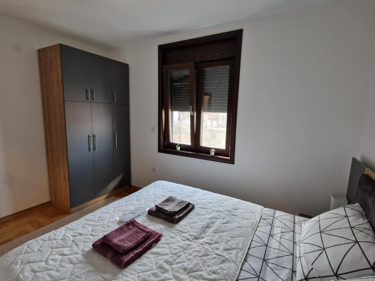 Mb Lux Apartment Vrnjačka Banja Exterior foto